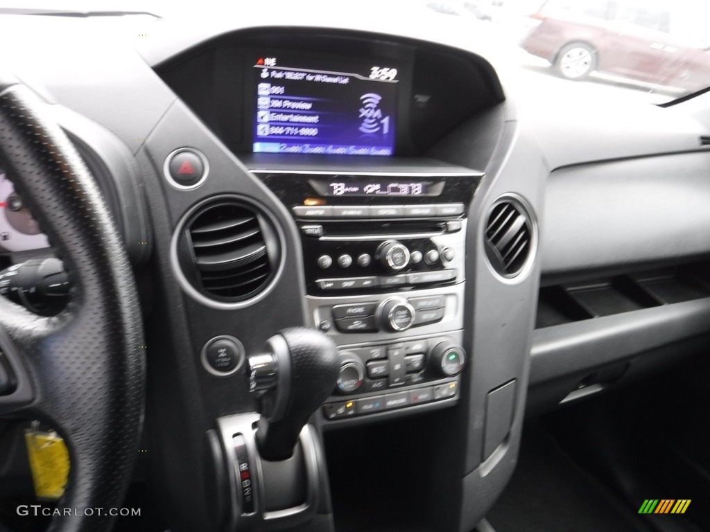 2015 Pilot EX-L 4WD - Alabaster Silver Metallic / Black photo #14