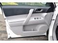 Blizzard White Pearl - Highlander V6 4WD Photo No. 25