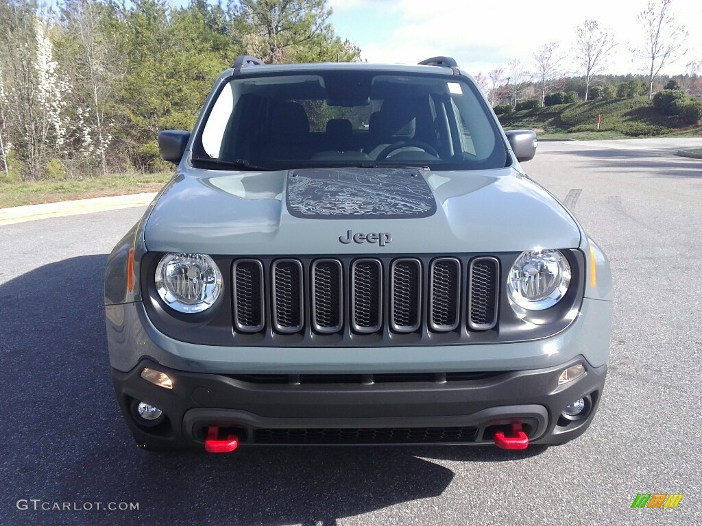 2017 Renegade Deserthawk 4x4 - Anvil / Black photo #3