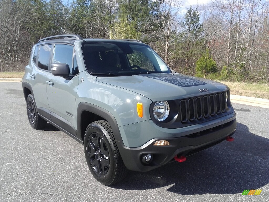 2017 Renegade Deserthawk 4x4 - Anvil / Black photo #4