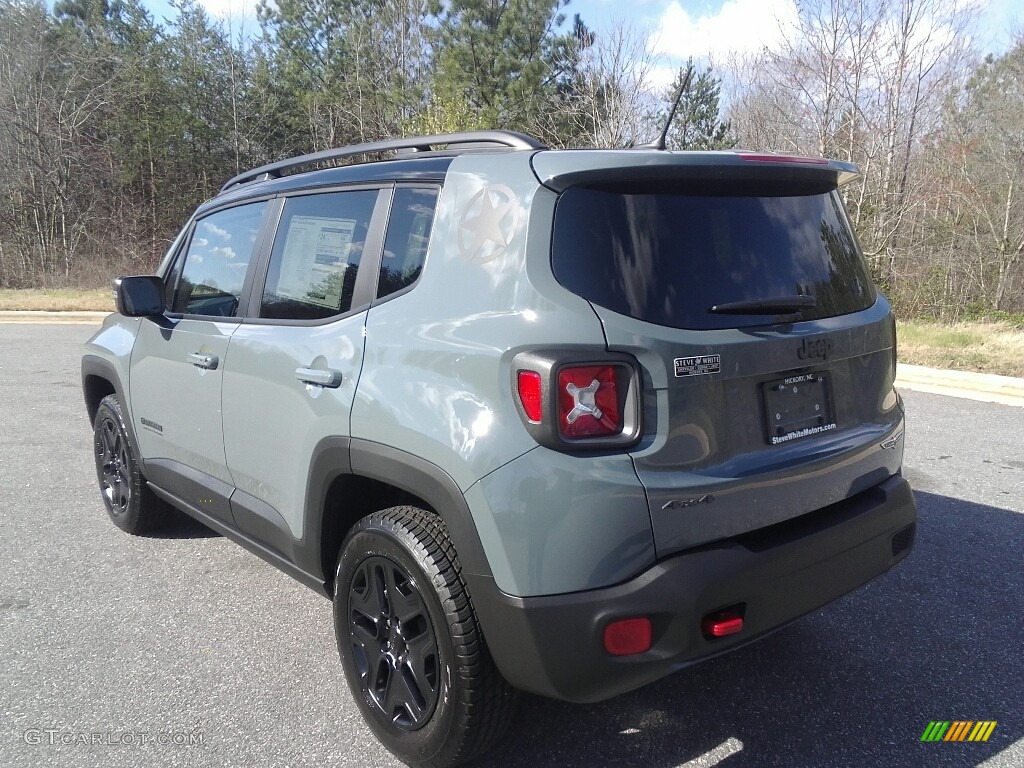 2017 Renegade Deserthawk 4x4 - Anvil / Black photo #8