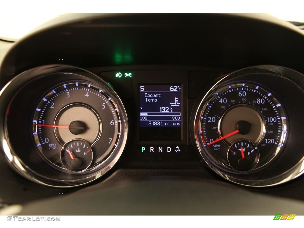 2016 Town & Country Touring - True Blue Pearl / Black/Light Graystone photo #7