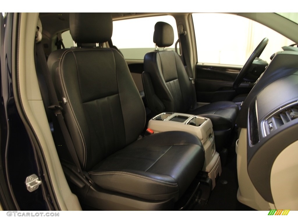 2016 Town & Country Touring - True Blue Pearl / Black/Light Graystone photo #13