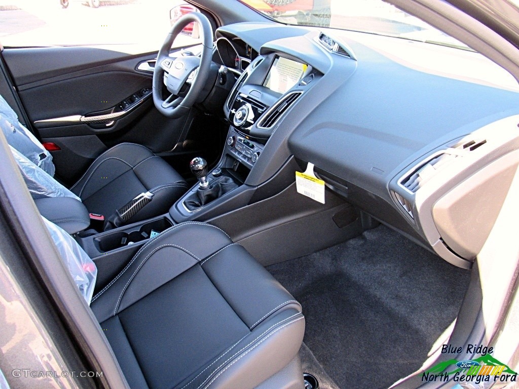 2017 Ford Focus ST Hatch Front Seat Photo #119063852