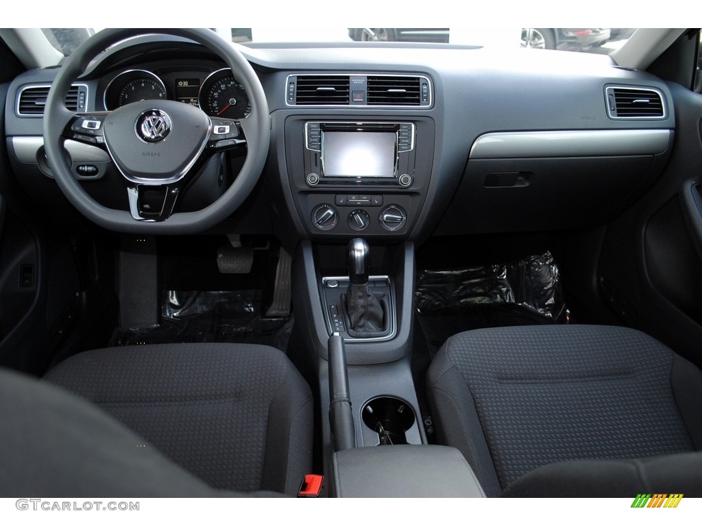 2016 Volkswagen Jetta SE Titan Black Dashboard Photo #119066921