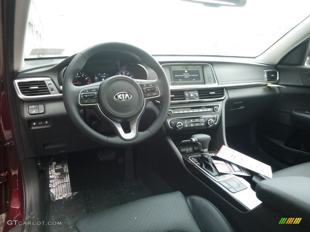 2017 Optima EX - Sangria / Black photo #12