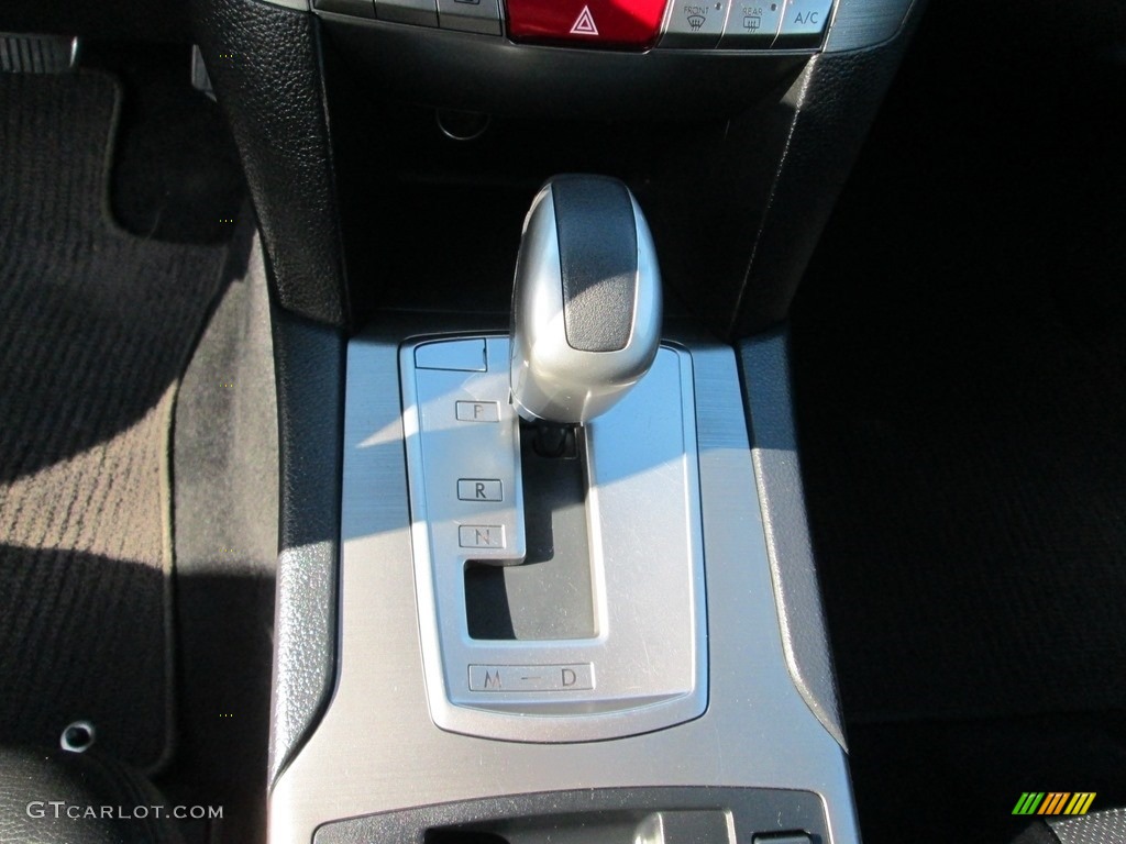 2010 Outback 2.5i Limited Wagon - Steel Silver Metallic / Off Black photo #26
