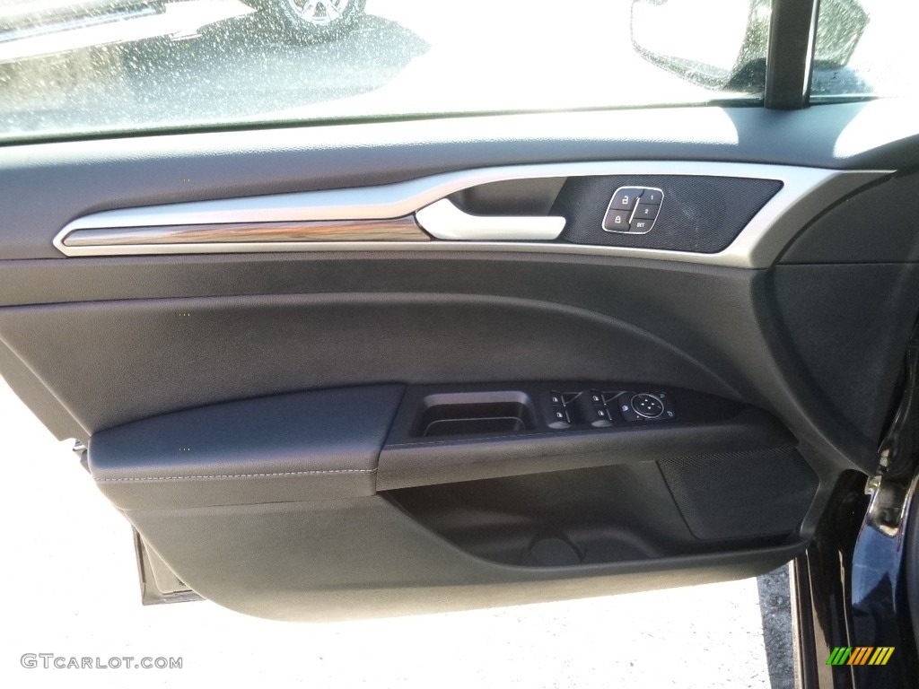 2017 Fusion SE AWD - Shadow Black / Ebony photo #12