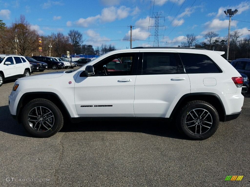 2017 Grand Cherokee Trailhawk 4x4 - Bright White / Black photo #3