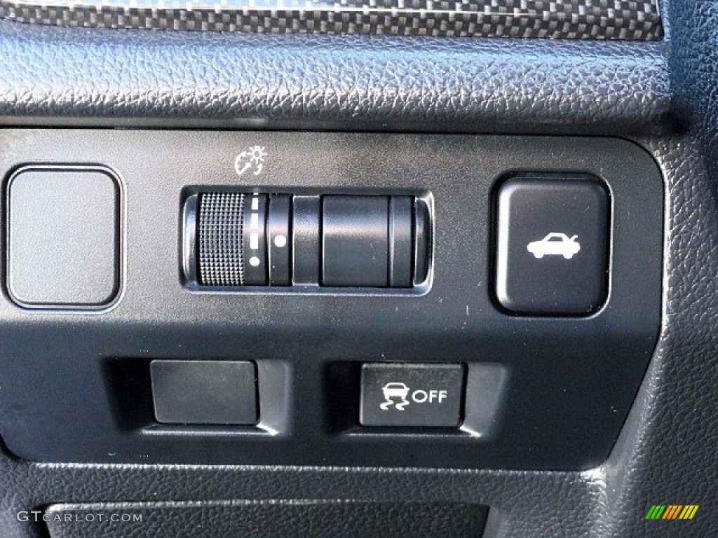 2016 Subaru WRX Limited Controls Photos