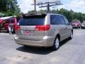 2005 Desert Sand Mica Toyota Sienna XLE  photo #22