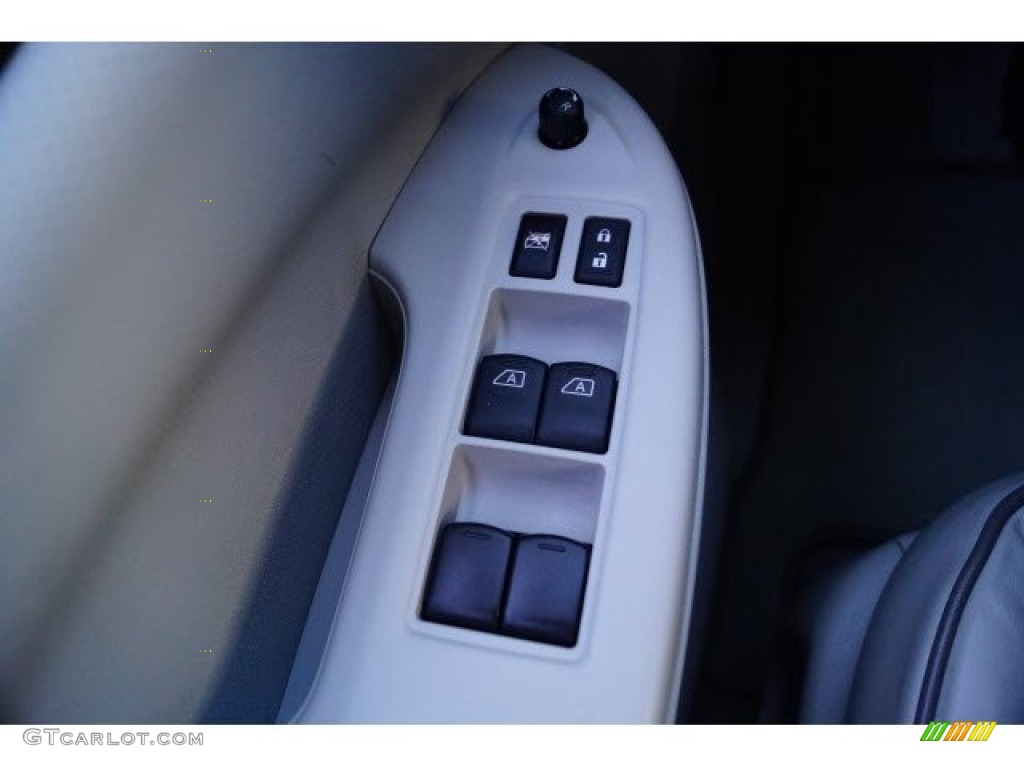 2012 Quest 3.5 SL - Pearl White / Beige photo #18