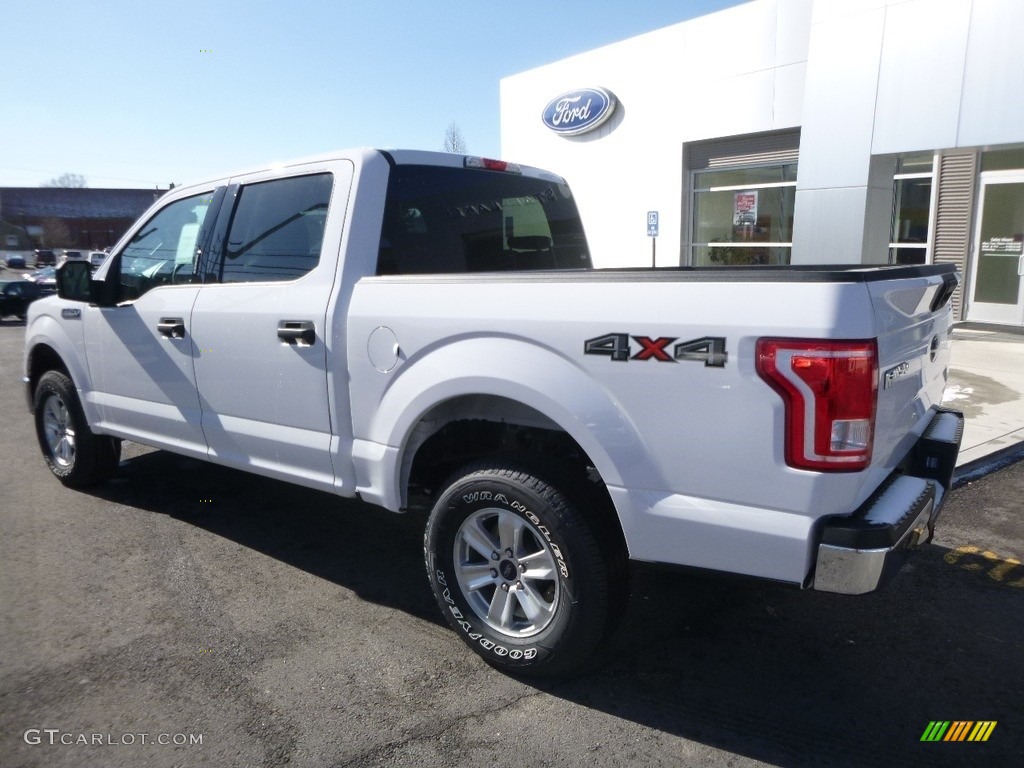 2017 F150 XLT SuperCrew 4x4 - Oxford White / Earth Gray photo #8