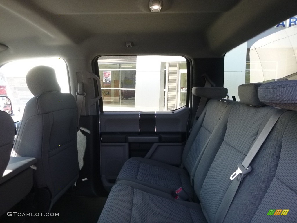 2017 F150 XLT SuperCrew 4x4 - Oxford White / Earth Gray photo #11