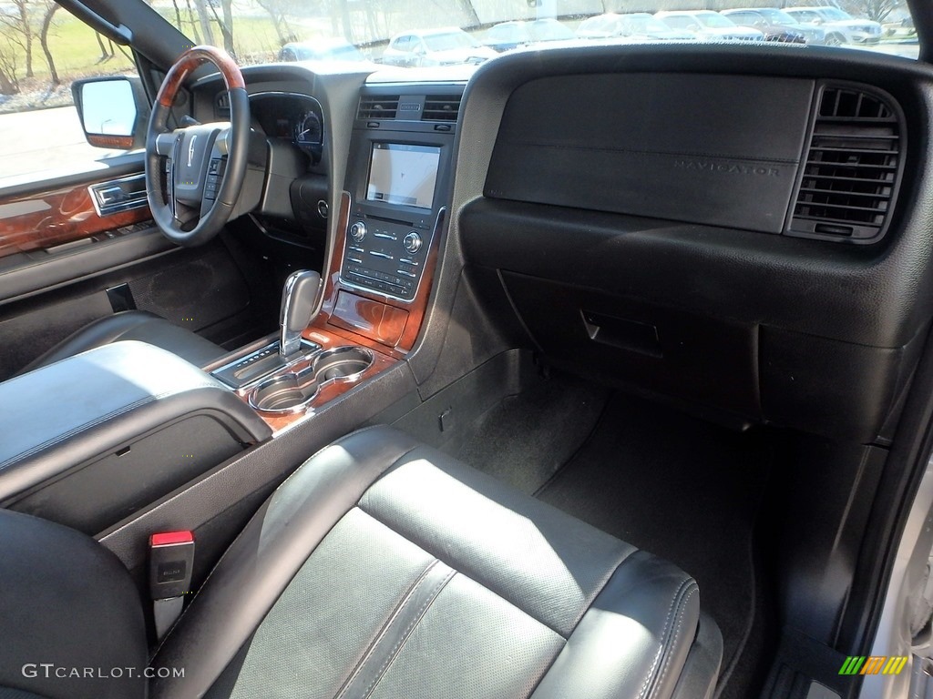 2017 Lincoln Navigator Select 4x4 Dashboard Photos