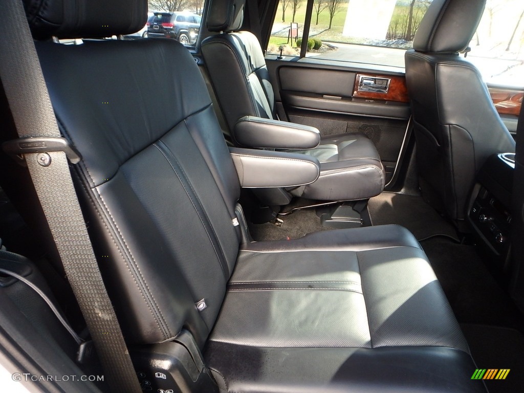 Ebony Interior 2017 Lincoln Navigator Select 4x4 Photo #119082239