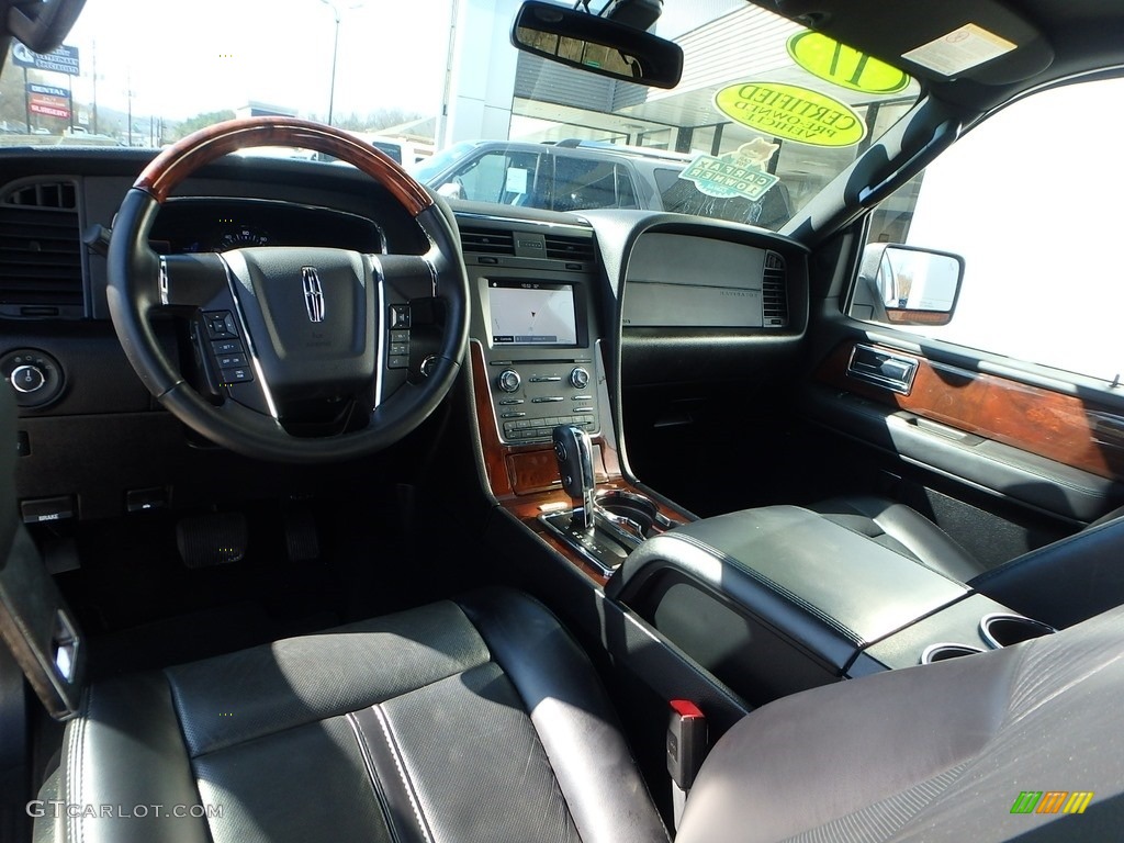 Ebony Interior 2017 Lincoln Navigator Select 4x4 Photo #119082296