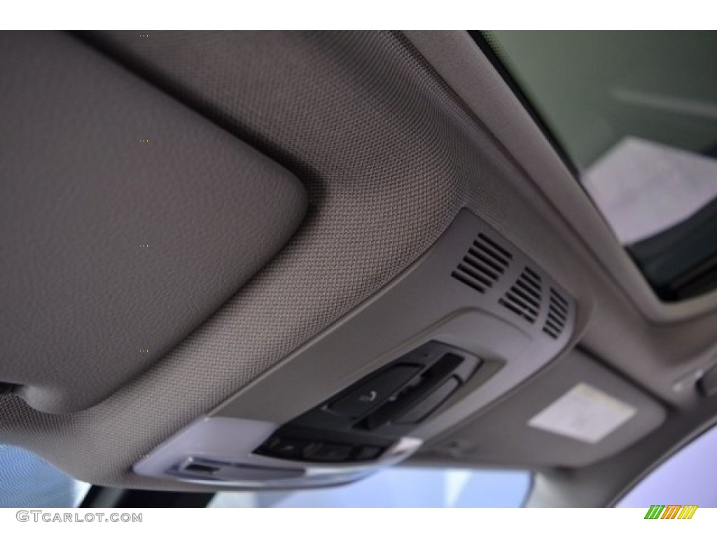 2014 3 Series 328d Sedan - Glacier Silver Metallic / Black photo #23