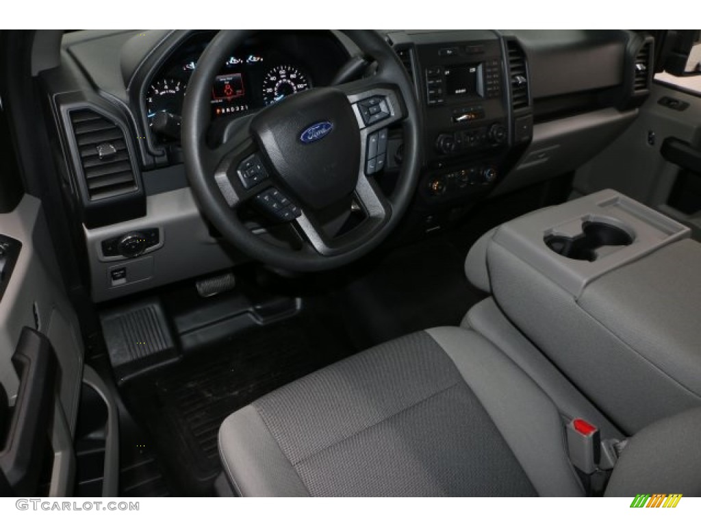 2017 F150 XL Regular Cab - Oxford White / Earth Gray photo #2