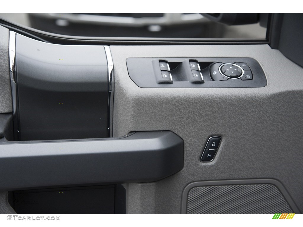 2017 F150 XLT SuperCab 4x4 - Ruby Red / Earth Gray photo #6