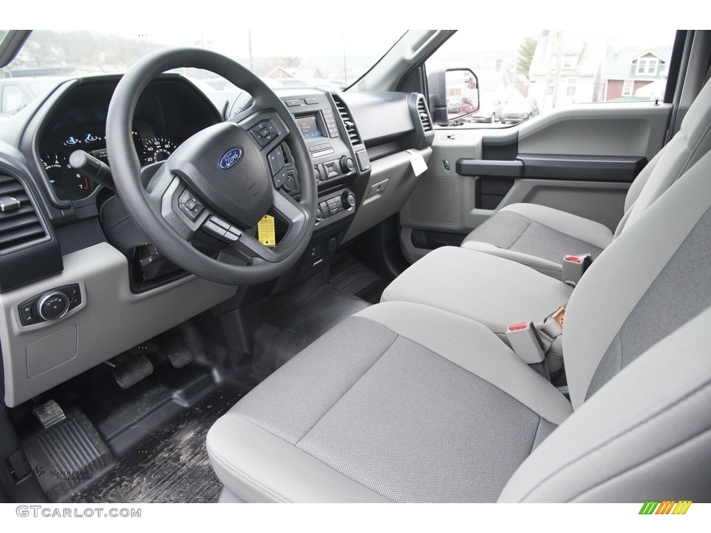 2017 F150 XL Regular Cab 4x4 - Ingot Silver / Earth Gray photo #6