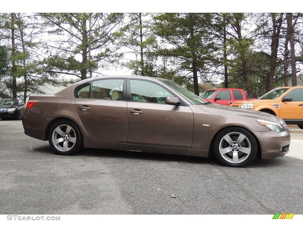 2004 5 Series 525i Sedan - Kalahari Beige Metallic / Beige photo #5