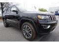 2017 Diamond Black Crystal Pearl Jeep Grand Cherokee Limited  photo #4