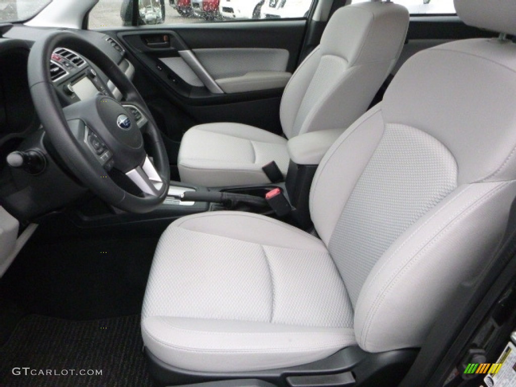 2017 Forester 2.5i - Dark Gray Metallic / Gray photo #10