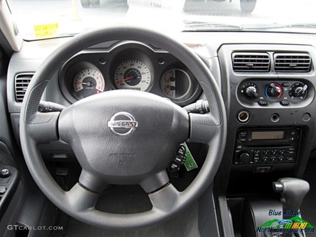 2004 Xterra SE - Silver Lightning Metallic / Gray photo #17