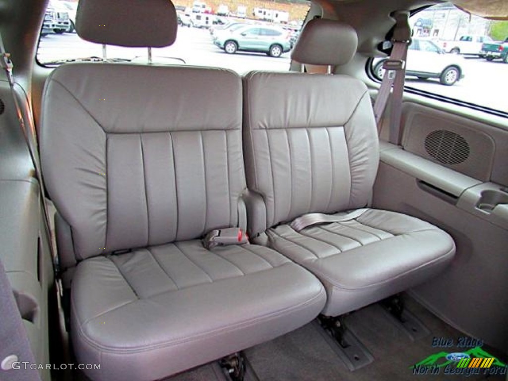 2001 Town & Country LXi - Shale Green Metallic / Sandstone photo #16