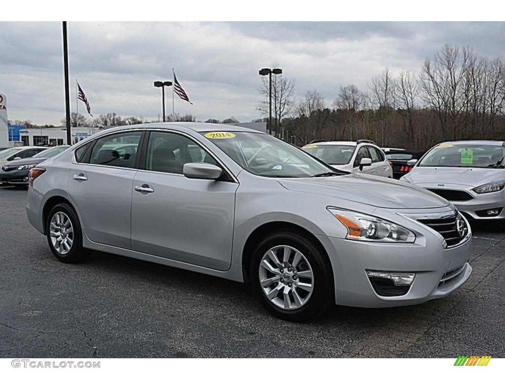 Brilliant Silver Nissan Altima