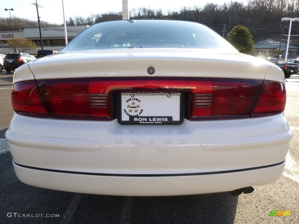 2001 Regal LS - White / Medium Gray photo #4