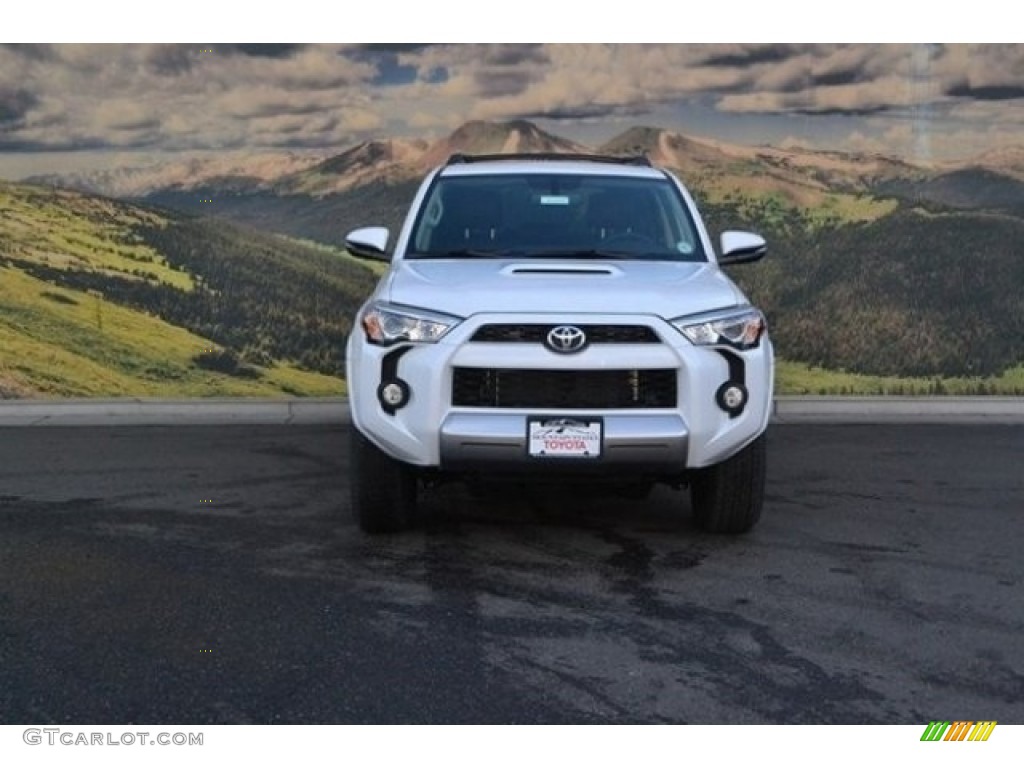 2017 4Runner TRD Off-Road Premium 4x4 - Super White / Black photo #2