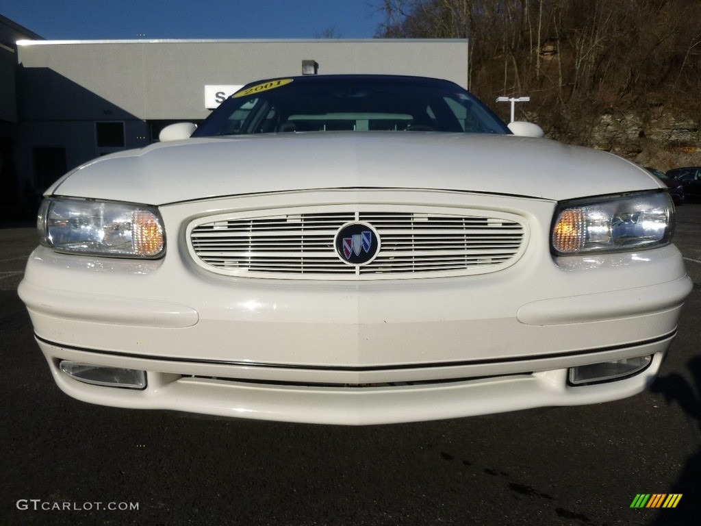 2001 Regal LS - White / Medium Gray photo #8