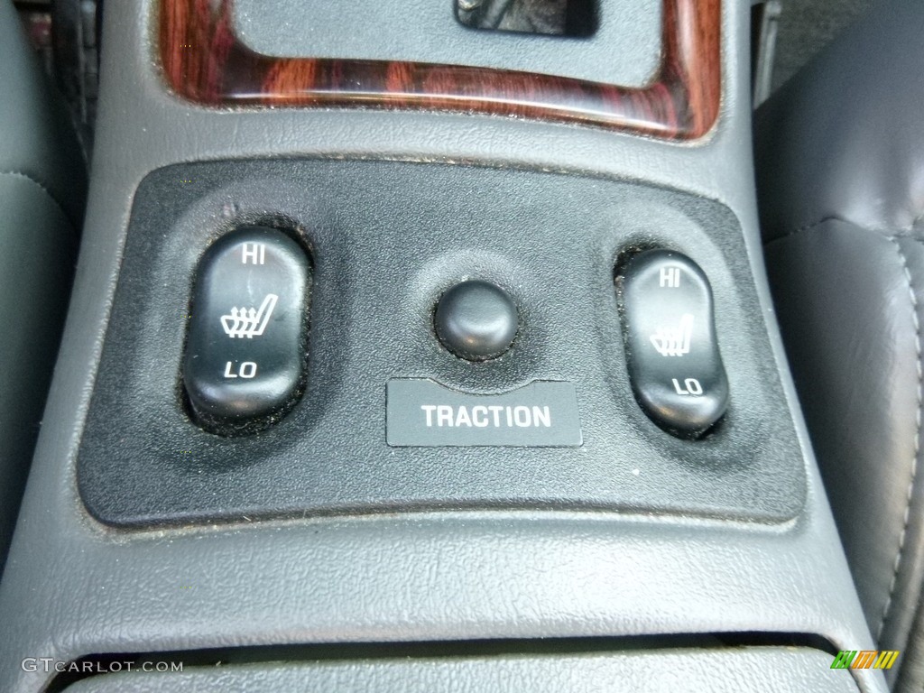 2001 Regal LS - White / Medium Gray photo #17