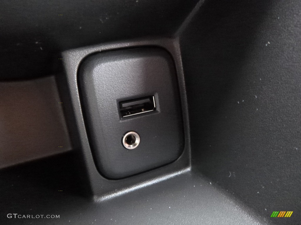 2017 Sonic LS Sedan - Nightfall Gray Metallic / Jet Black/Dark Titanium photo #19