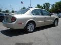 2000 Sunlit Sand Metallic Nissan Maxima GXE  photo #5