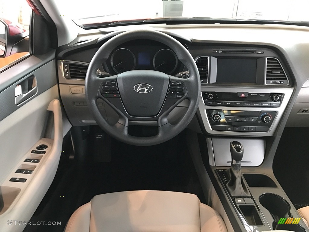 2017 Sonata SE - Scarlet Red / Gray photo #3