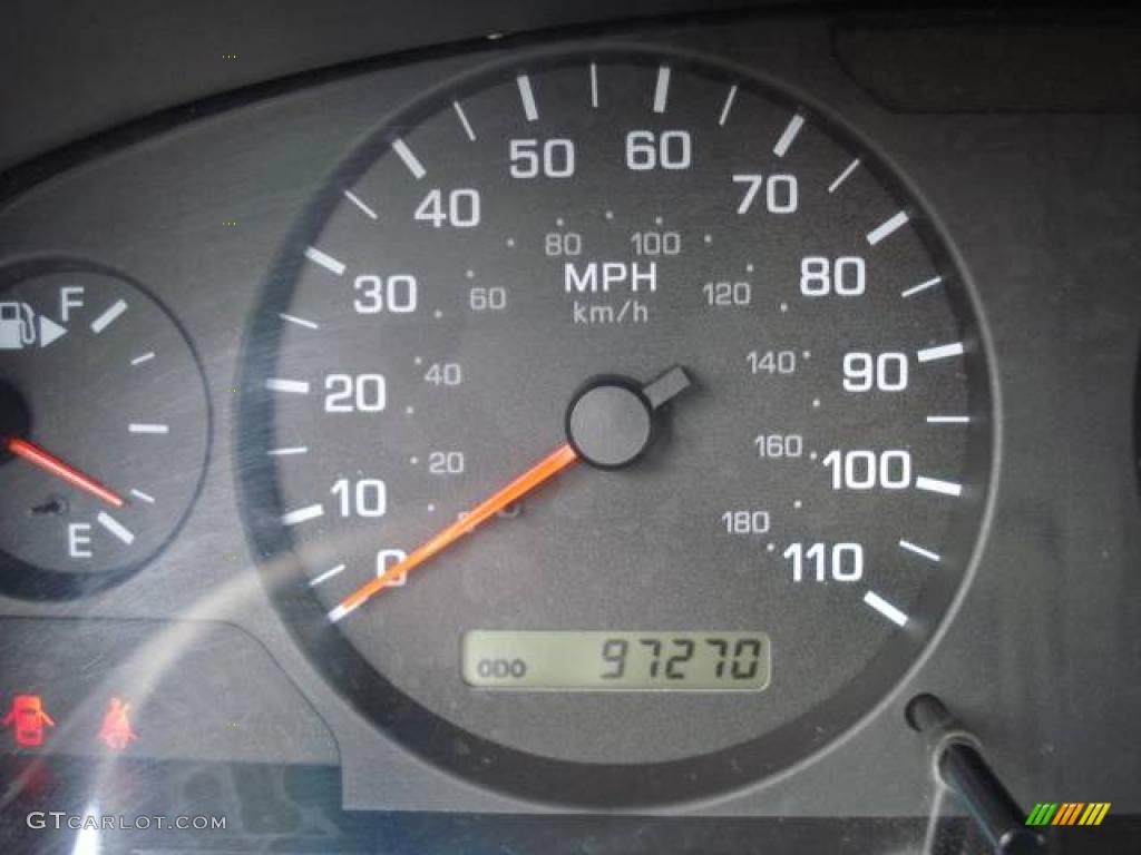 2001 Frontier XE V6 Crew Cab 4x4 - Solar Yellow / Gray photo #14