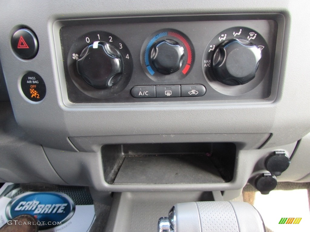 2005 Frontier SE Crew Cab - Storm Gray Metallic / Steel photo #30