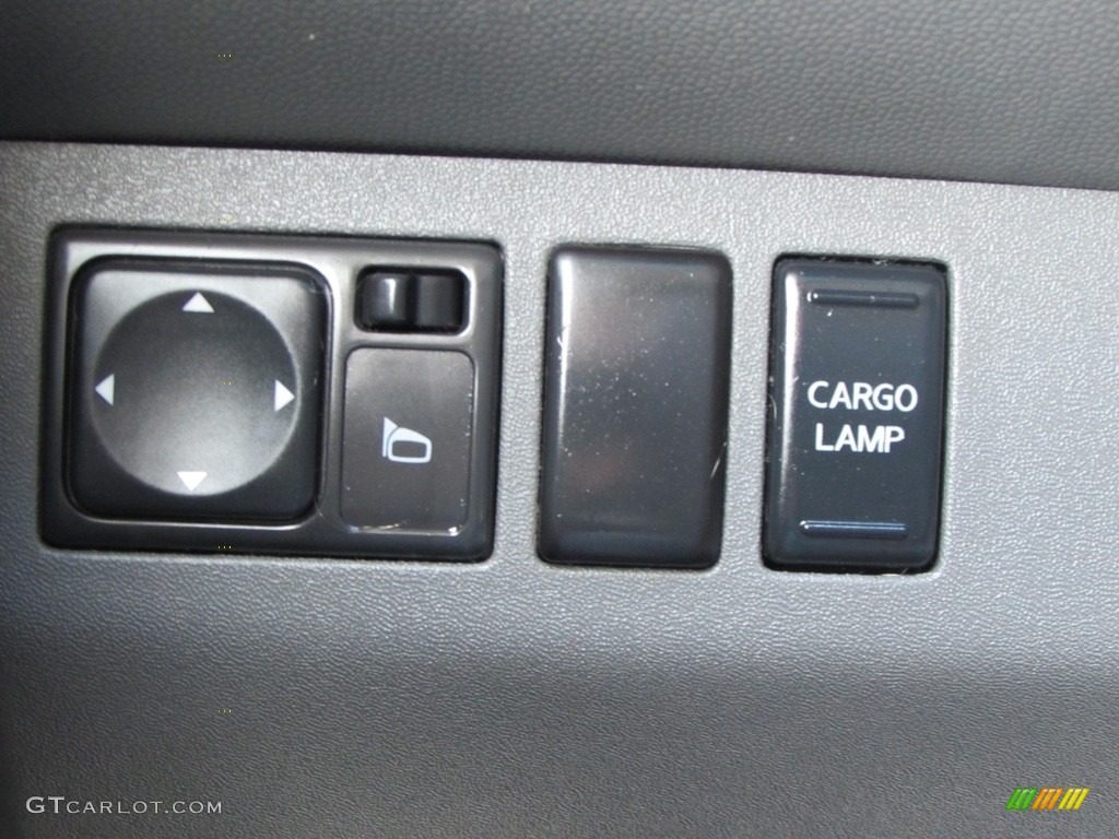 2005 Frontier SE Crew Cab - Storm Gray Metallic / Steel photo #37