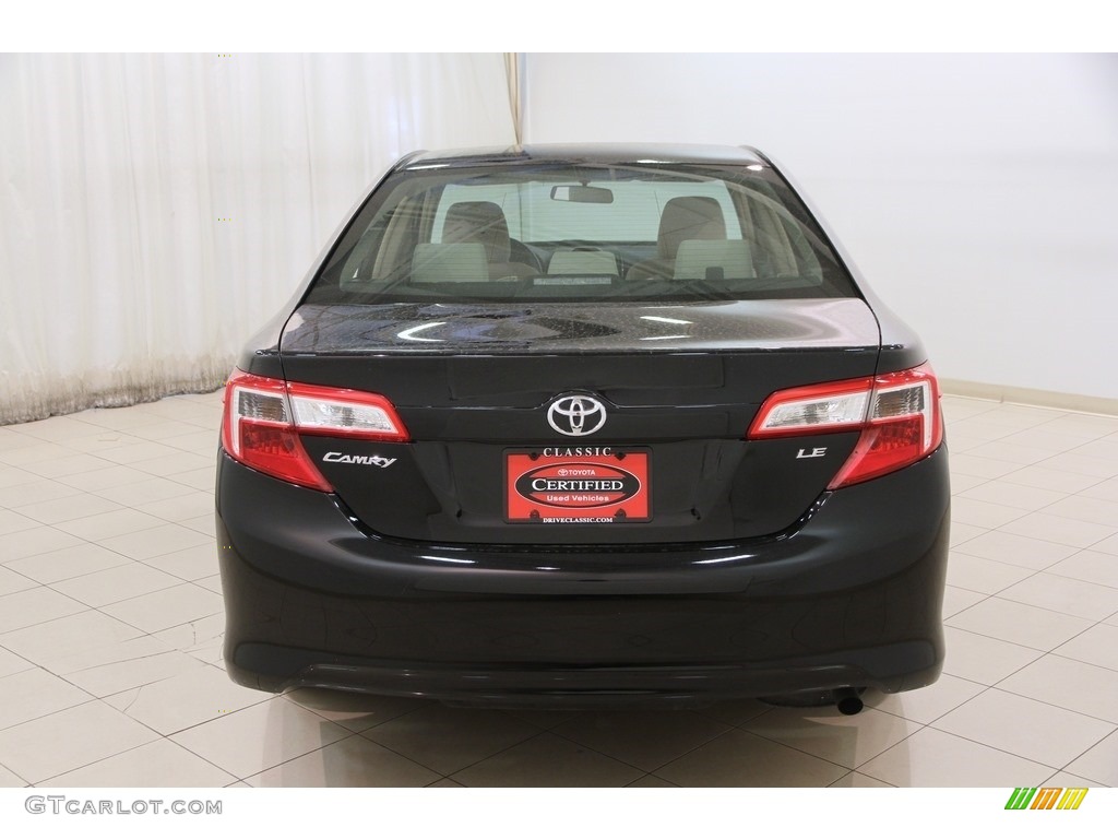 2014 Camry LE - Attitude Black Metallic / Ivory photo #16