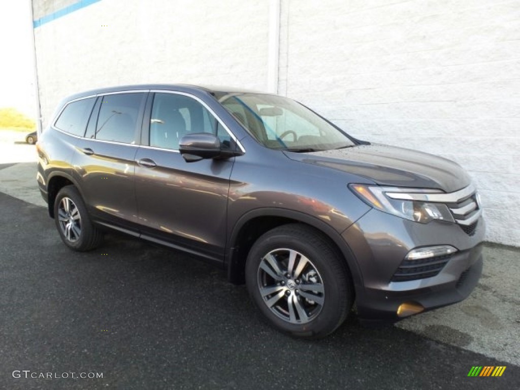 Modern Steel Metallic Honda Pilot