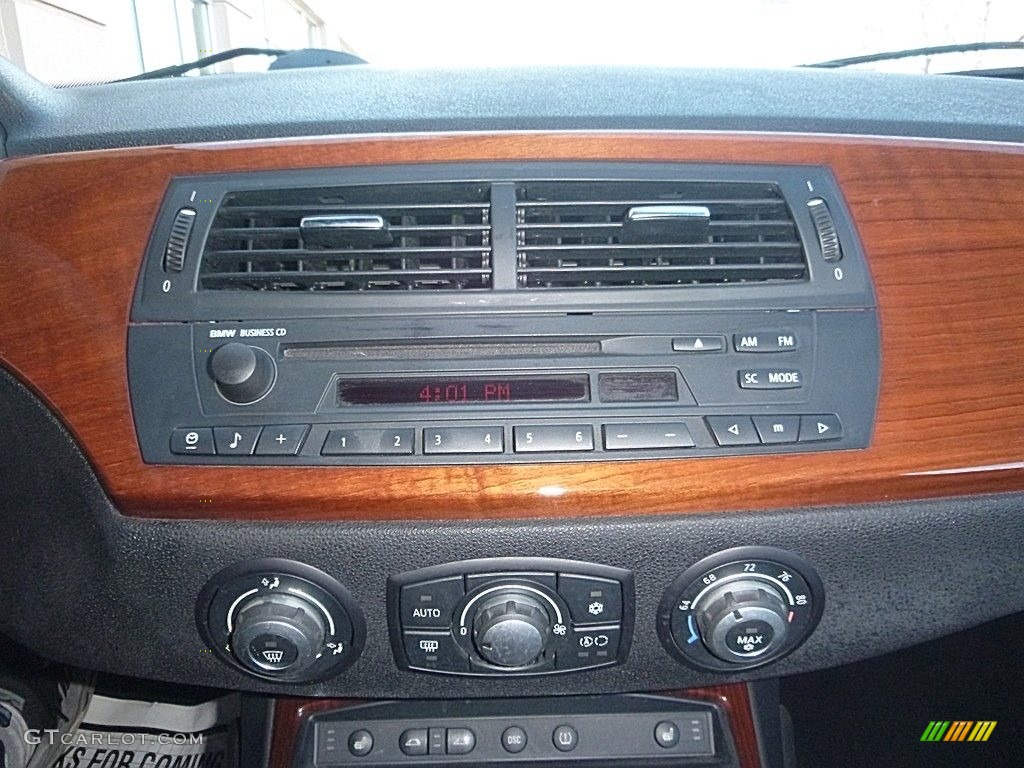 2006 BMW M Roadster Controls Photos