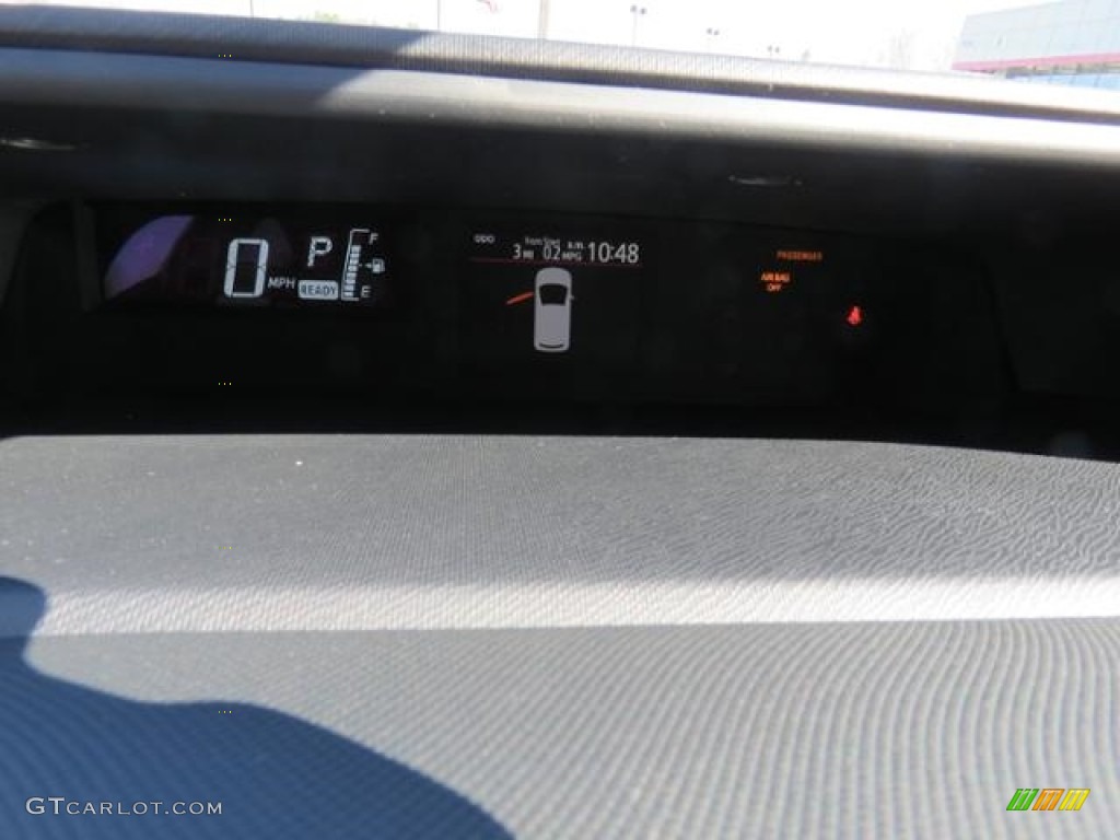 2017 Prius c One - Moonglow / Gray photo #11