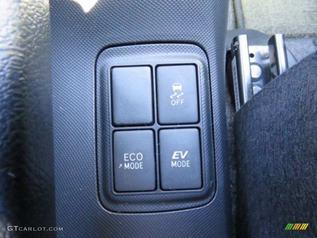 2017 Prius c One - Moonglow / Gray photo #16