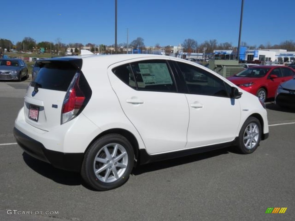 2017 Prius c One - Moonglow / Gray photo #20