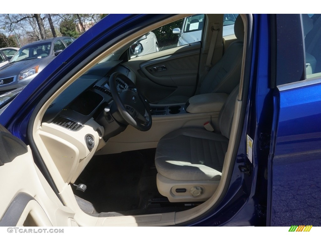 2013 Taurus SE - Deep Impact Blue Metallic / Dune photo #6
