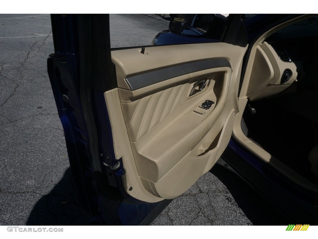 2013 Taurus SE - Deep Impact Blue Metallic / Dune photo #8