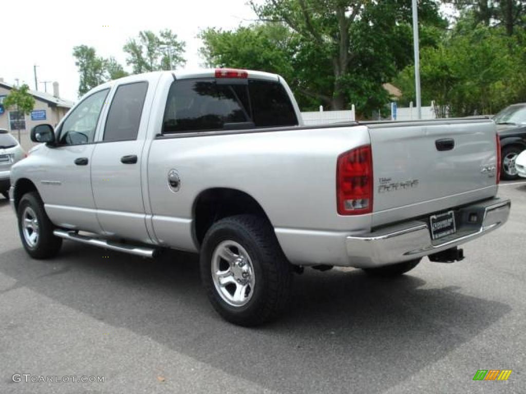 2004 Ram 1500 SLT Quad Cab 4x4 - Bright Silver Metallic / Dark Slate Gray photo #4